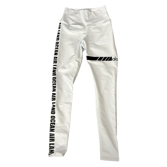 Alo Yoga High-Waist Graphic Airbrush Legging - Picture 2 of 4